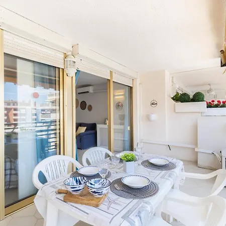 Apartment 1ºlineamar-2room-novelty-piscina-wifi-portaventura7 Salou